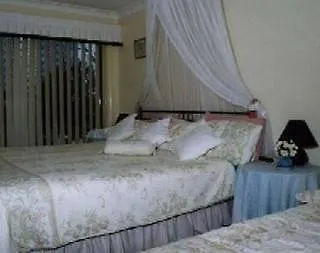 Mermaid Beachside B&B Gold Coast Hotel